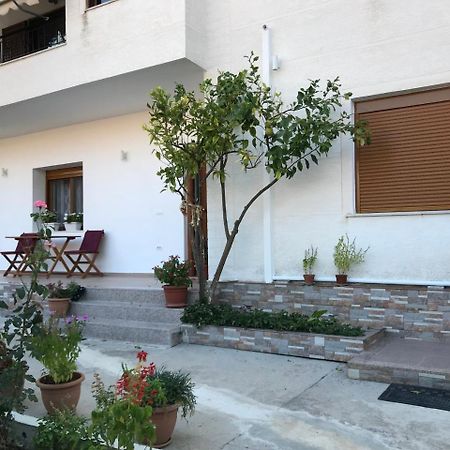 Appartamento Vila Alikaj Sarandë Esterno foto