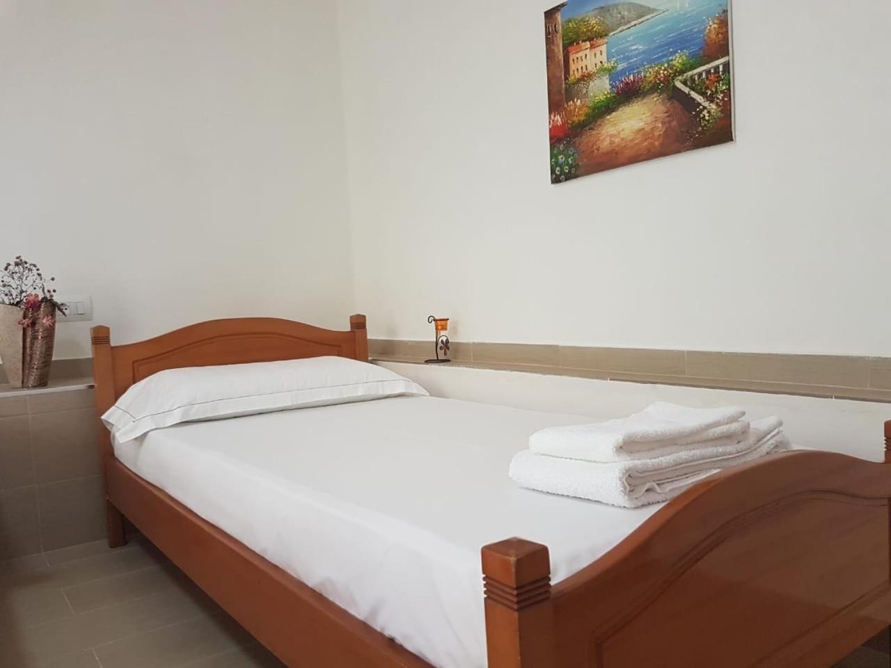Appartamento Vila Alikaj Sarandë Esterno foto