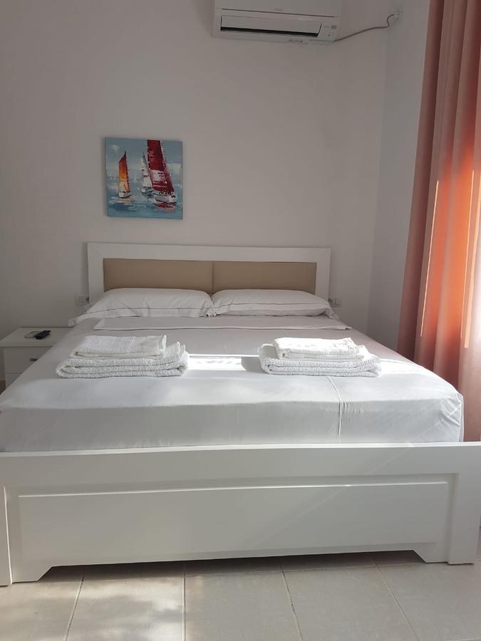 Appartamento Vila Alikaj Sarandë Esterno foto